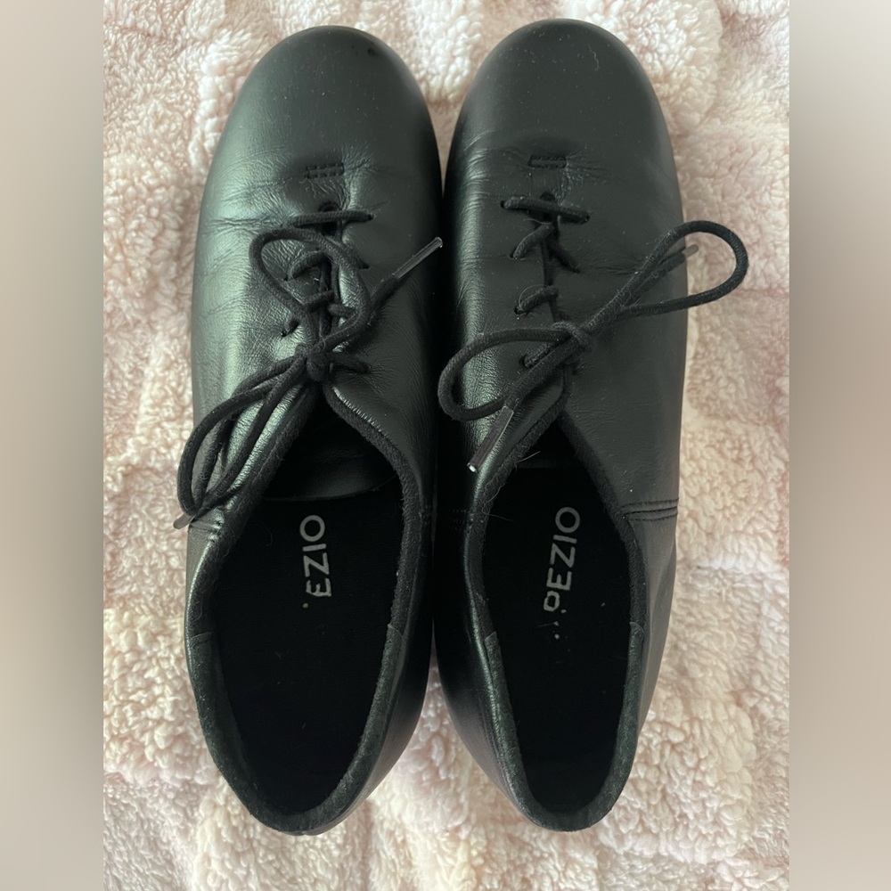 Capezio size 7 Tap Shoes